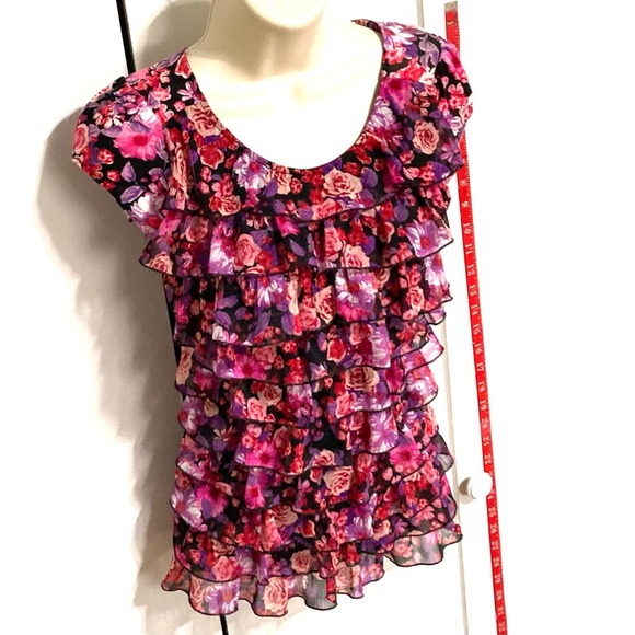 CANDIES RUFFLE TOP - Picture 2 of 15